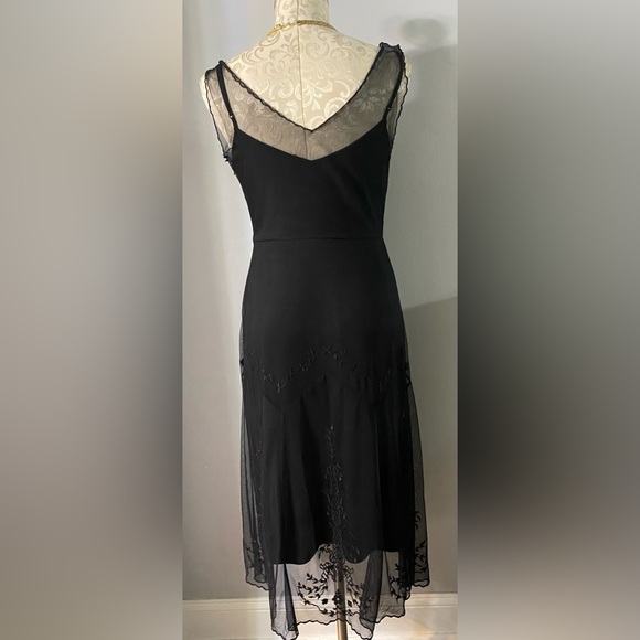 BCBGMAXAZRIA Dress Size Medium. #45 - Picture 3 of 6